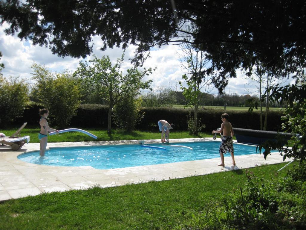 Chateau De Launay Mery-Corbon Luaran gambar