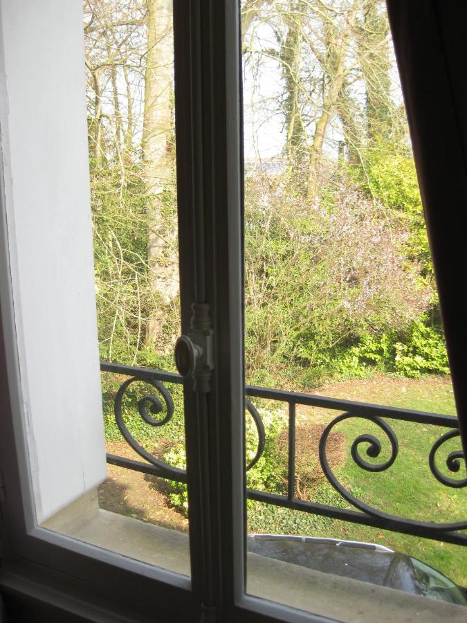 Chateau De Launay Mery-Corbon Bilik gambar