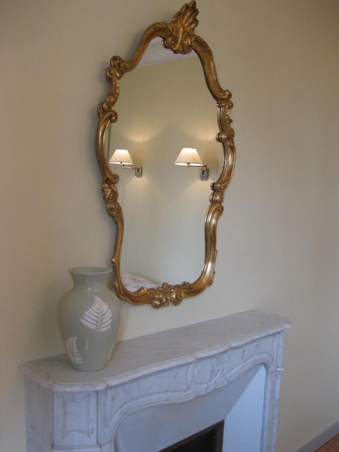 Chateau De Launay Mery-Corbon Bilik gambar